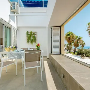 https://genteel-home-pedregalejo.1costadelsol.com
