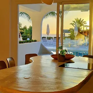 https://villa8.tenerifehoteles.net